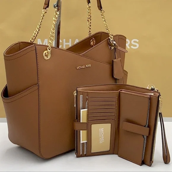 MICHAEL KORS LG X CHAIN SHOULDER TOTE & WALLET SET - Picture 6 of 16